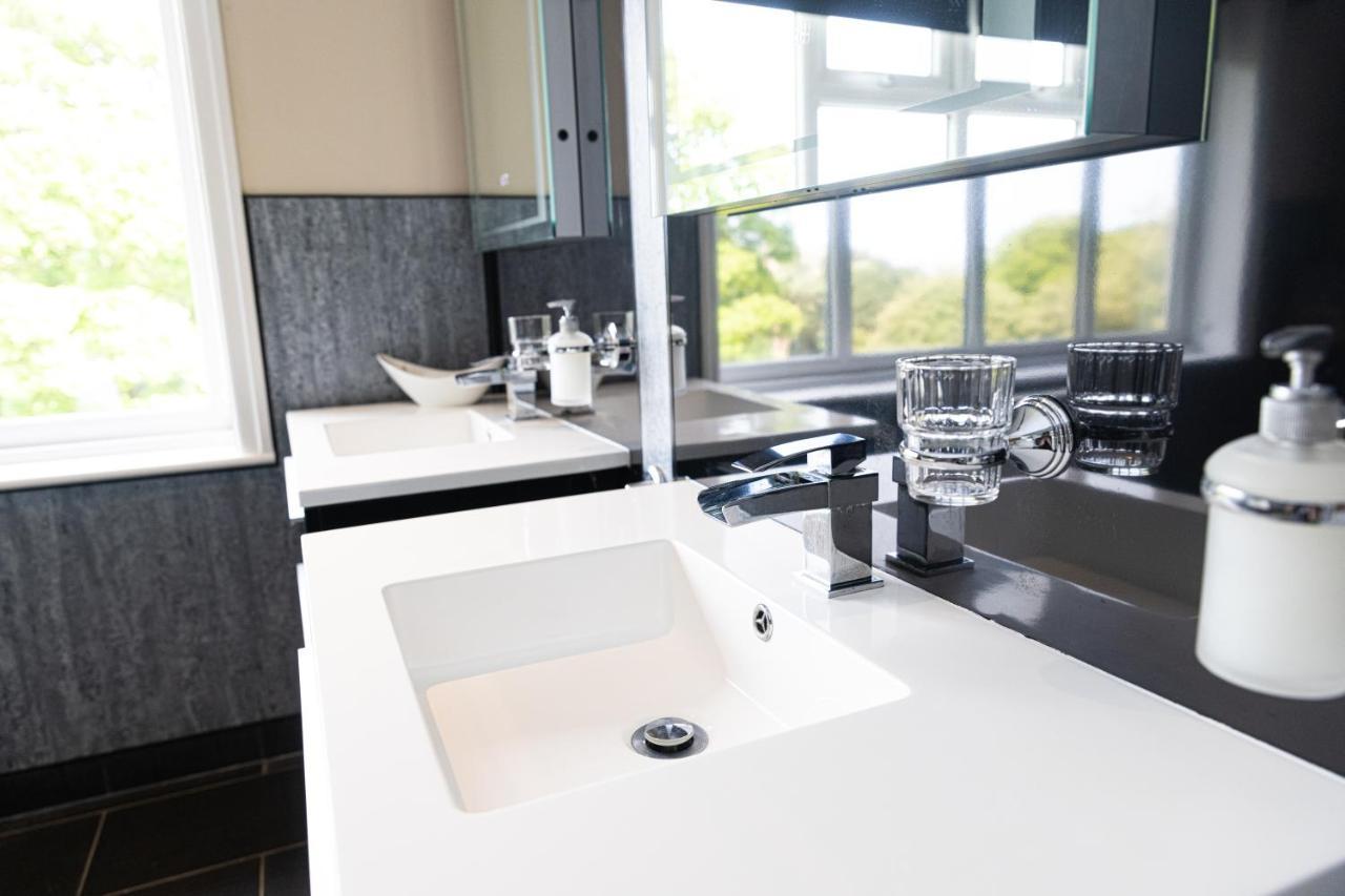 Superior King Suite