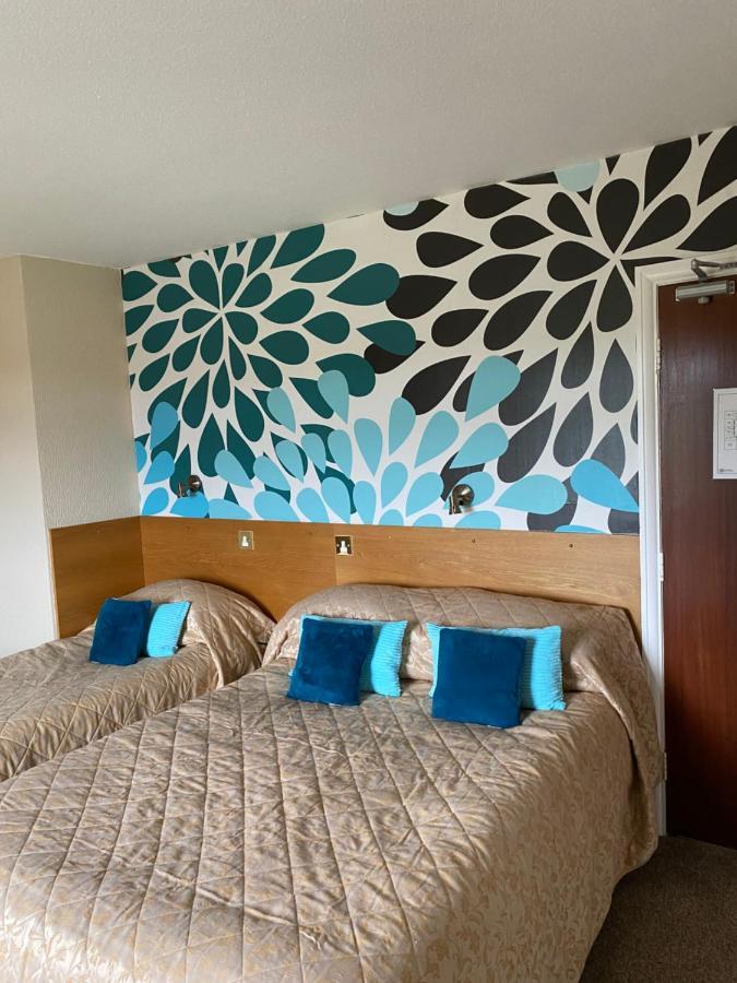 Front Twin Room