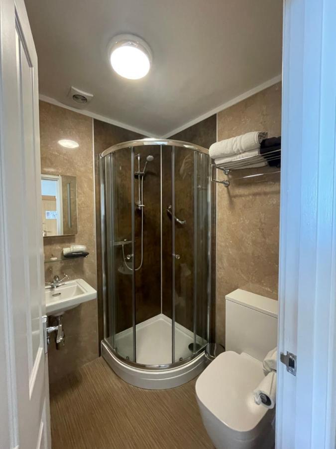 Third Floor Sea View King or Twin
