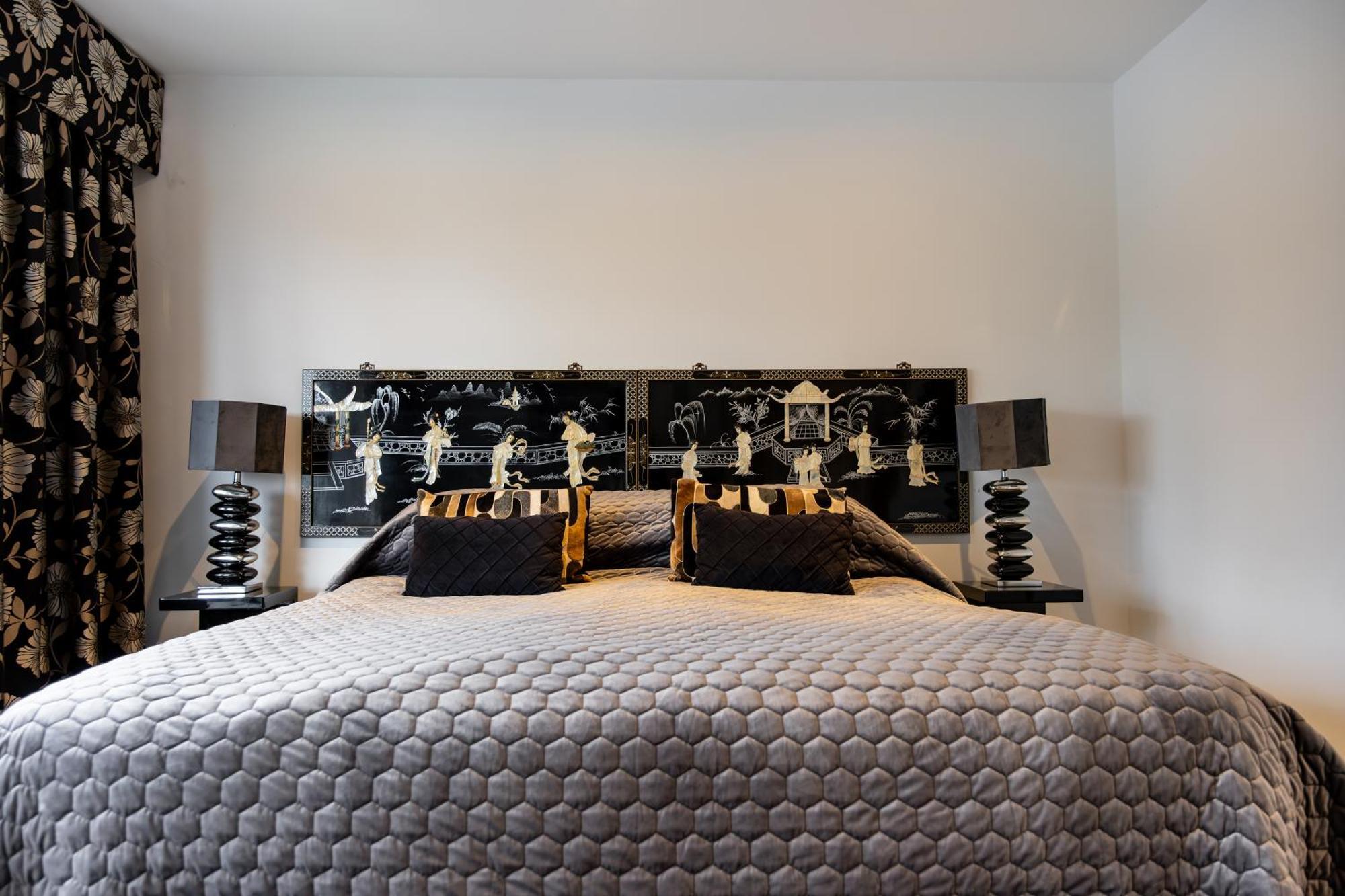 Superior King Suite