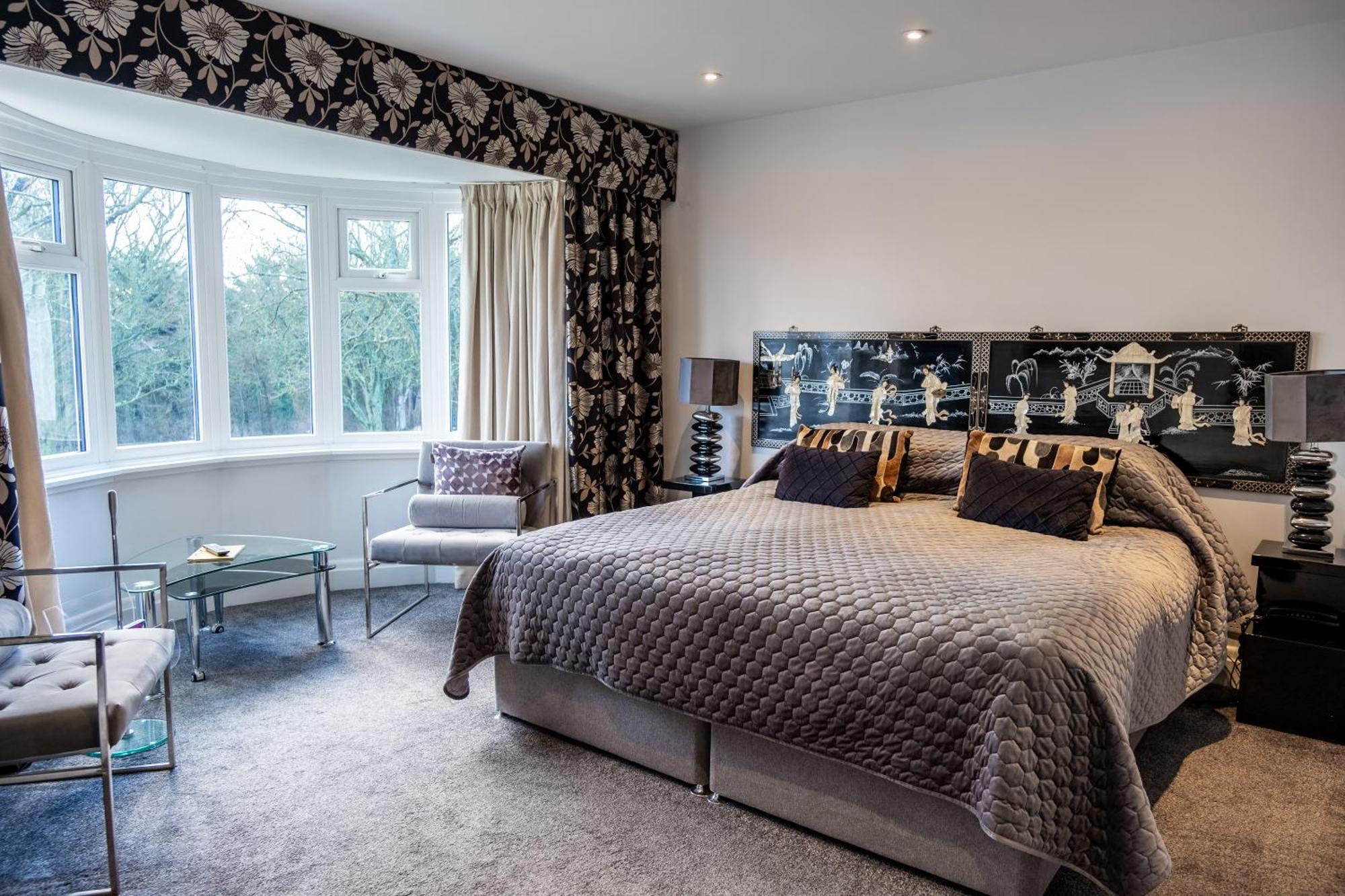 Superior King Suite