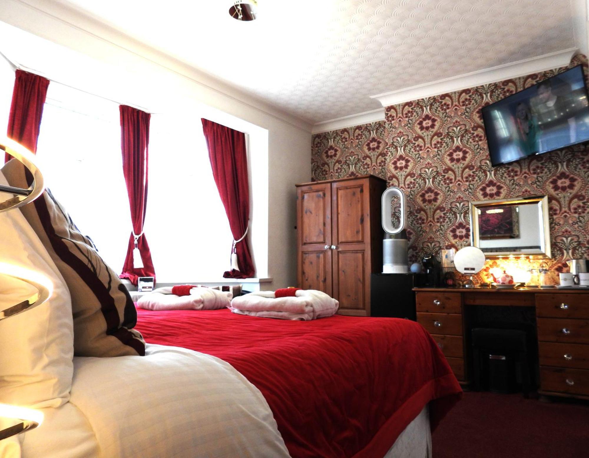 King or Twin Room Ground Floor