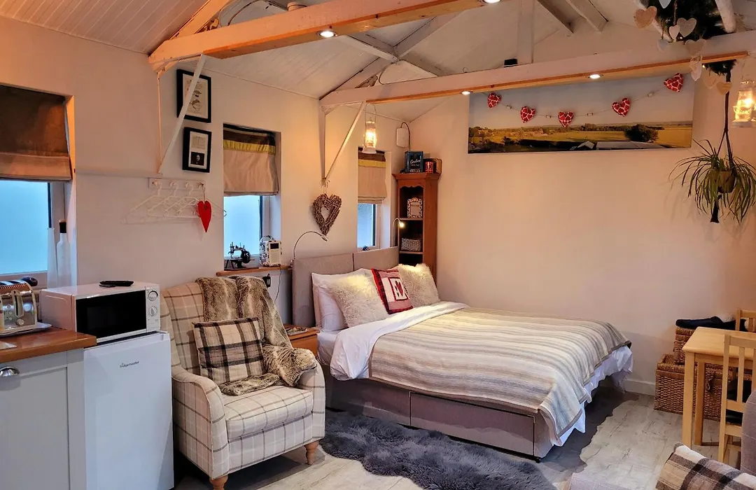 The Wood Cottage-1
