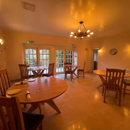 Ox Pasture Hall Hotel-3