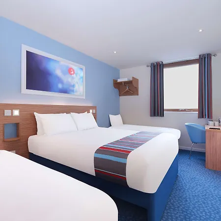 Travelodge Scarborough St Nicholas-3