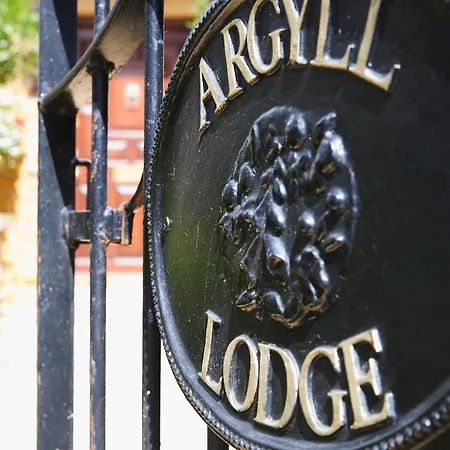 The Plough Inn & Cottages-3