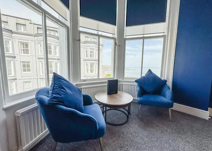 Delmont Hotel & View Restaurant Scarborough